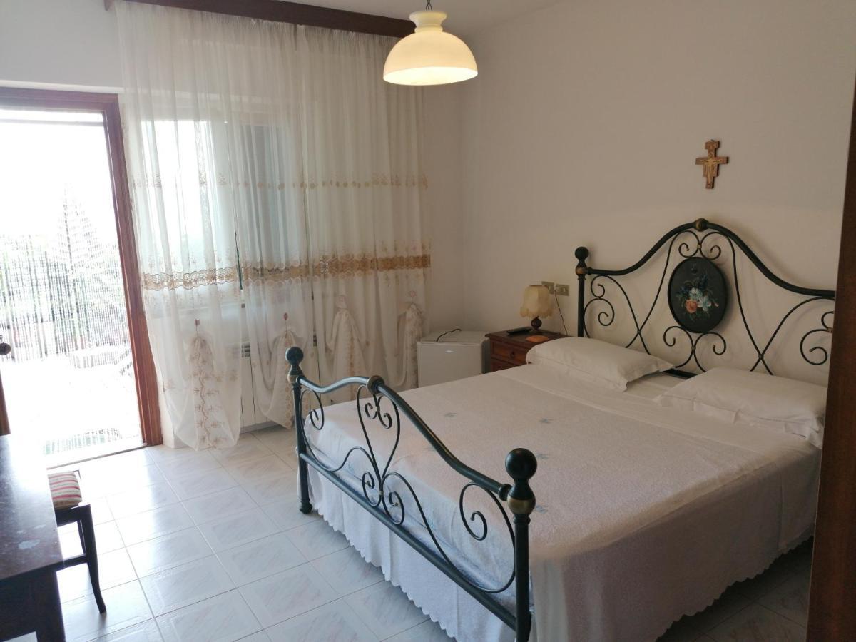 Camere Da Anna Maria Асизи Стая снимка
